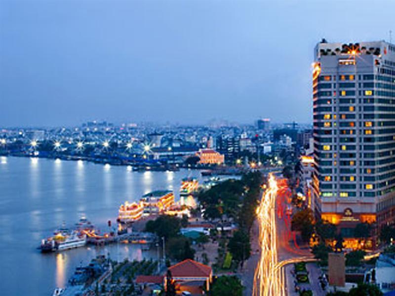 Hotel Renaissance Riverside Saigon 5*
