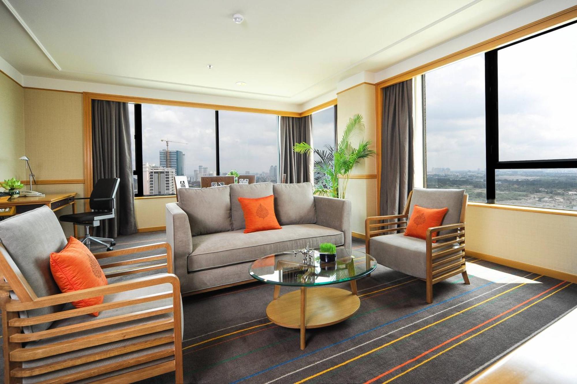 Renaissance Riverside Saigon होटल